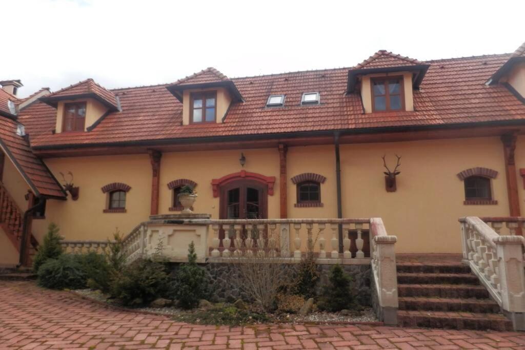 Zamecek Zdiky - Knizeci Apartman Bujanov Luaran gambar