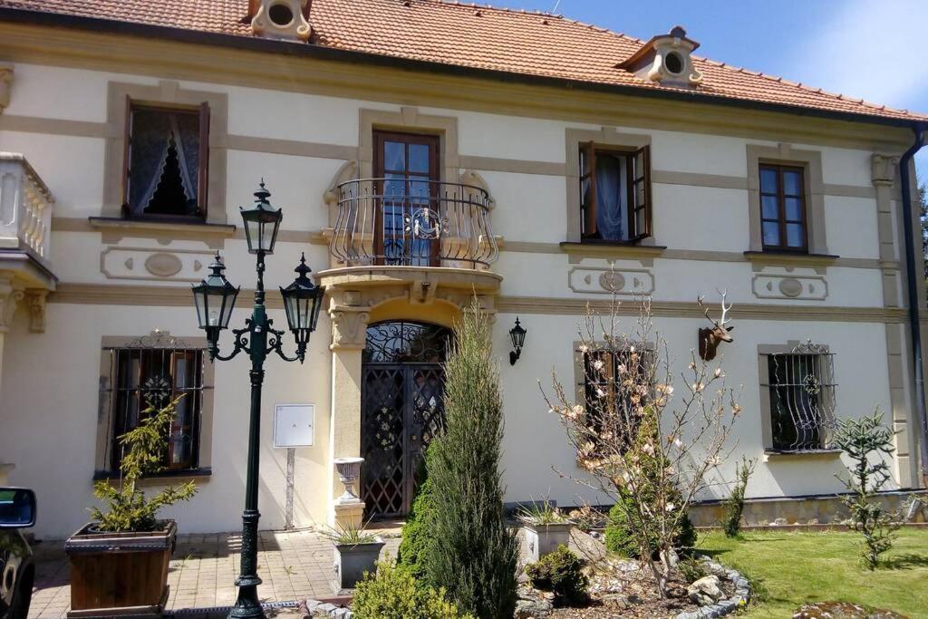 Zamecek Zdiky - Knizeci Apartman Bujanov Luaran gambar
