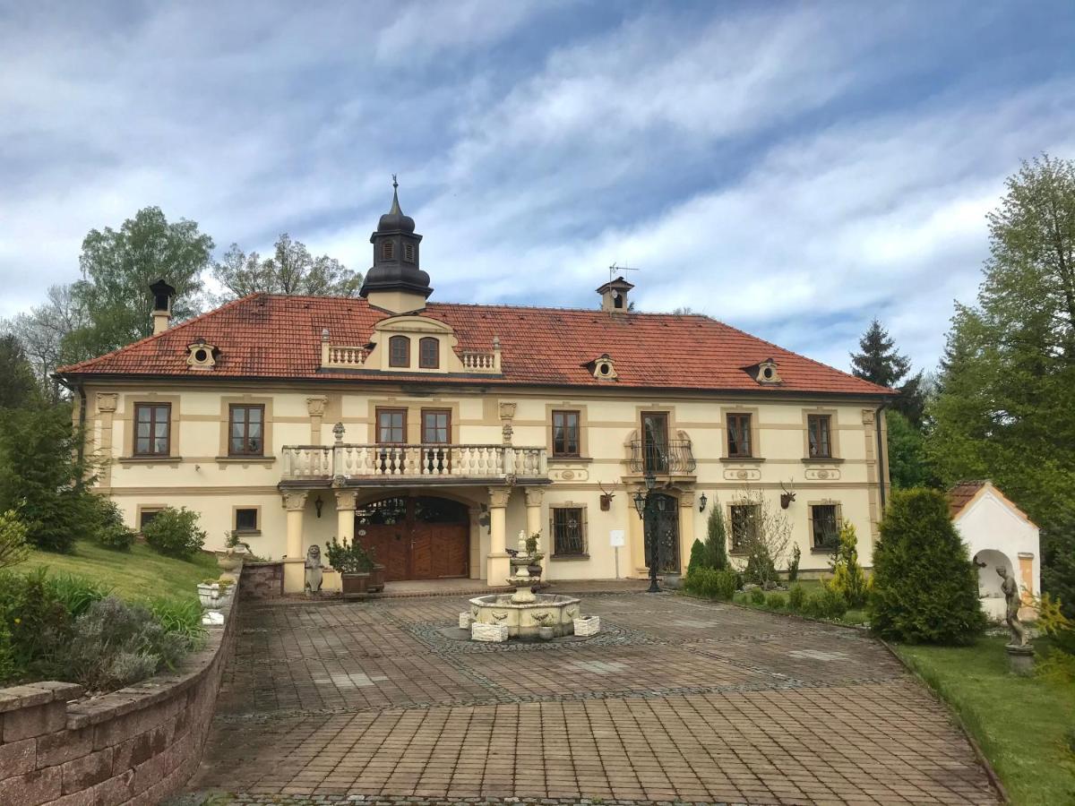 Zamecek Zdiky - Knizeci Apartman Bujanov Luaran gambar