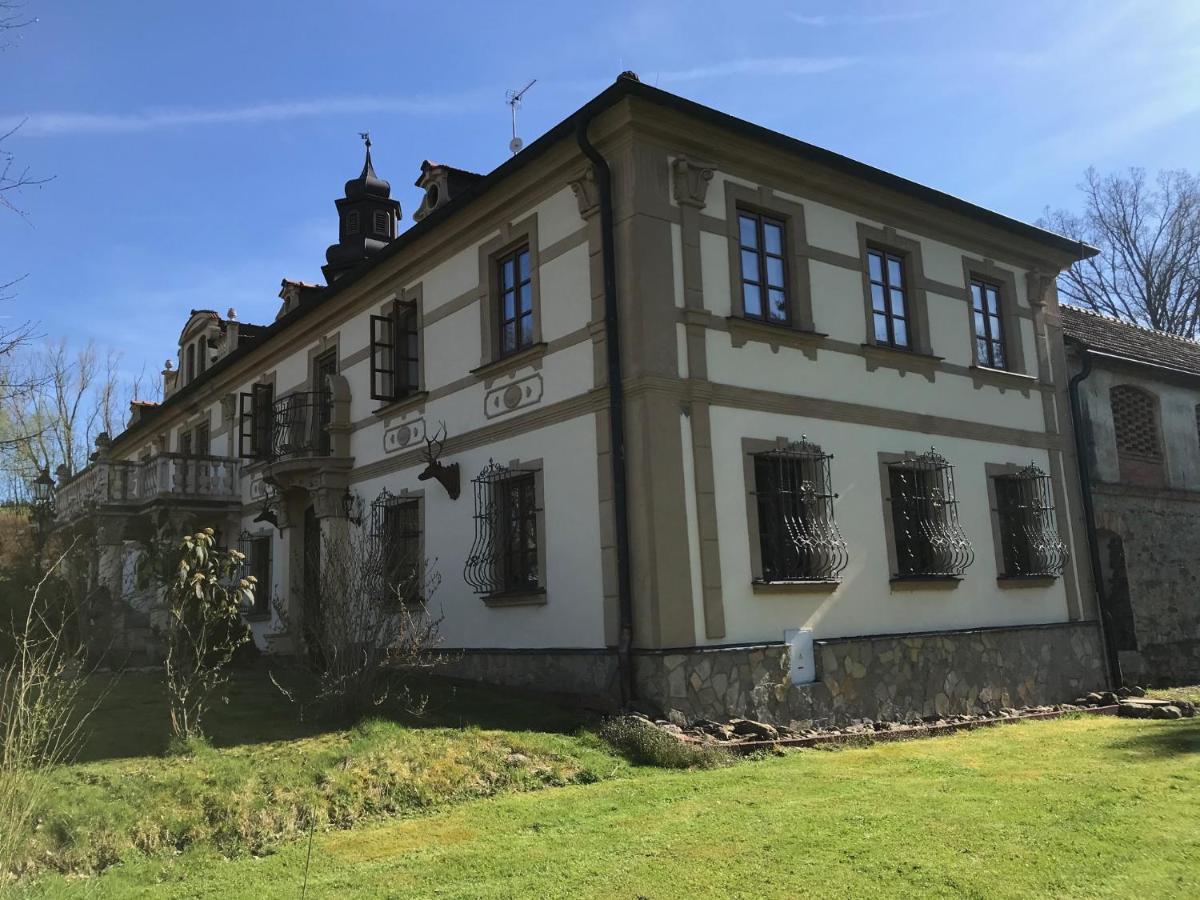 Zamecek Zdiky - Knizeci Apartman Bujanov Luaran gambar