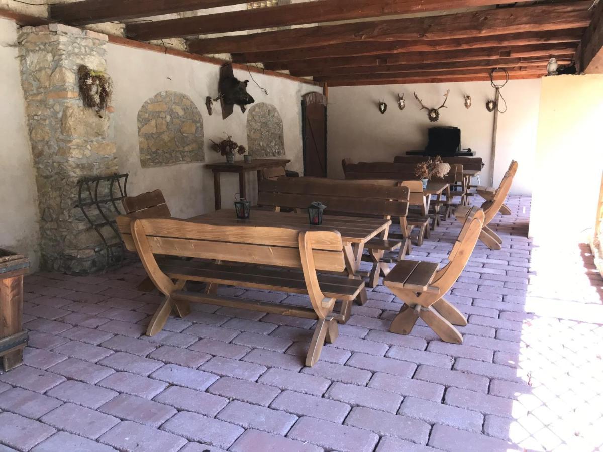 Zamecek Zdiky - Knizeci Apartman Bujanov Luaran gambar